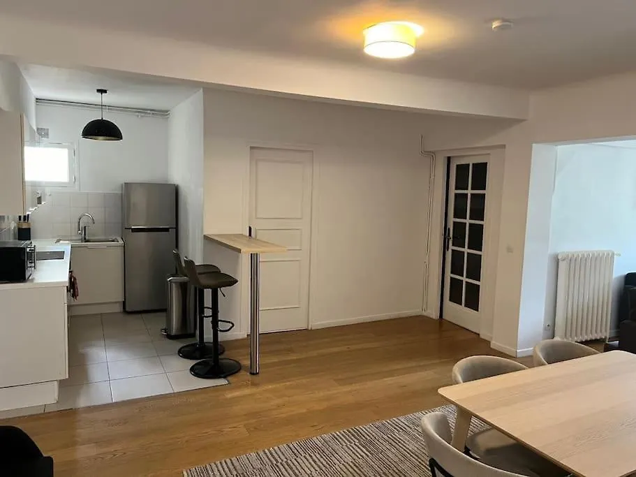 Apartment Appartement Quartier Grande Armee Paris 100 M2 France